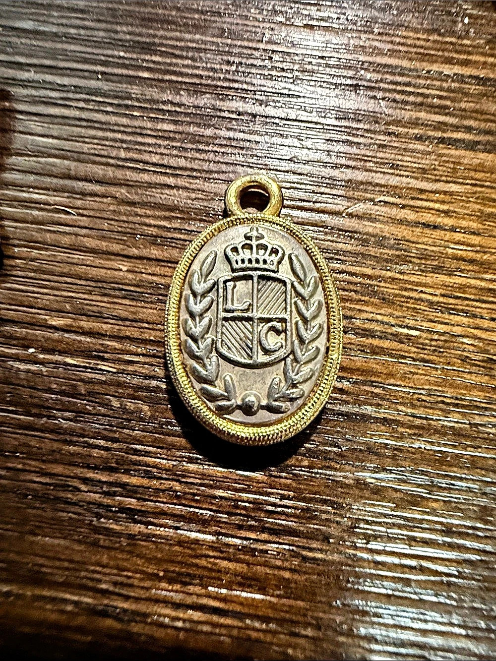 Liz Claiborne Crest Pendant Charm Gold & Silver color
